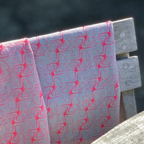 glow-ginkgo-chair-tea-towel