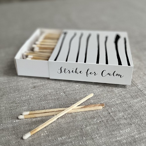 glow-pink-honey-bee-apron-gift-box (6)