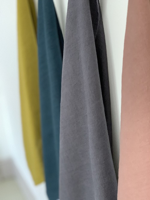 plain-linen-tea-towels-smoke-deep-blue